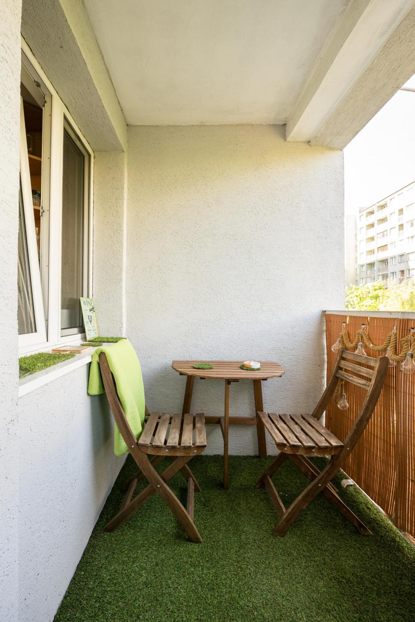 Solec 2-bedroom Vistula Apartment Warsaw