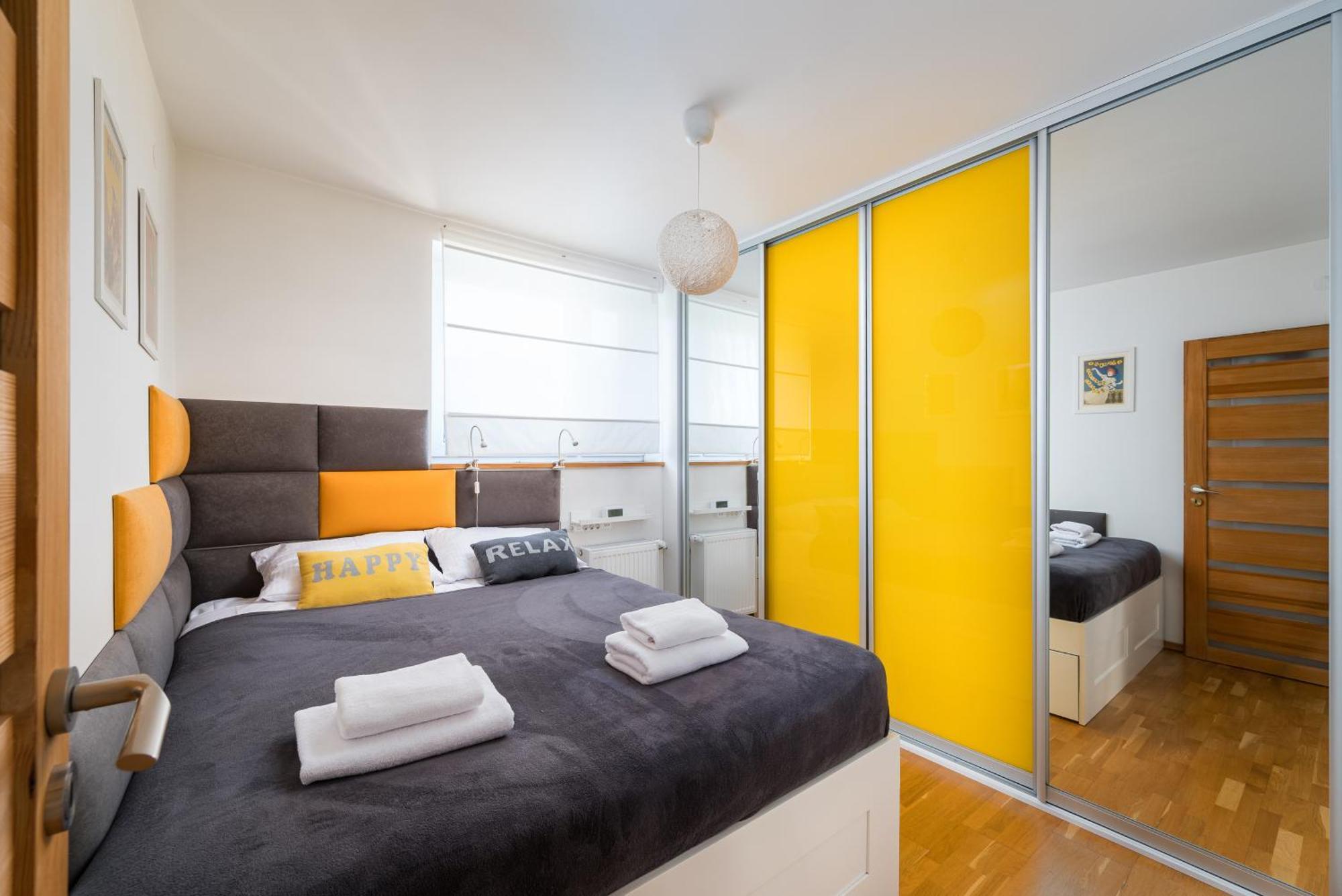 Apartment Solec 2-bedroom Vistula *